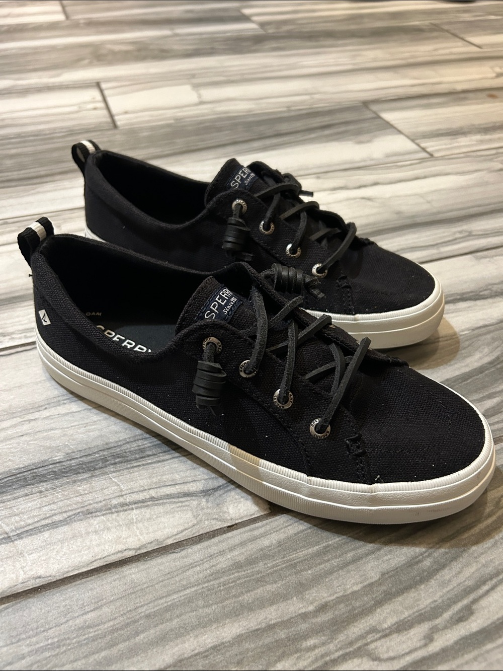 Sperry Crest Vibe Women’s Black Canvas